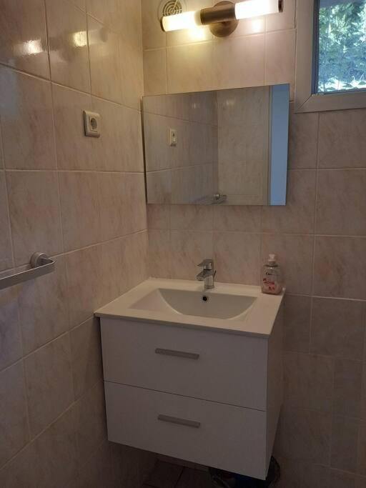Studio Meuble Independant Tout Confort Classe 2** Ομπενά Εξωτερικό φωτογραφία